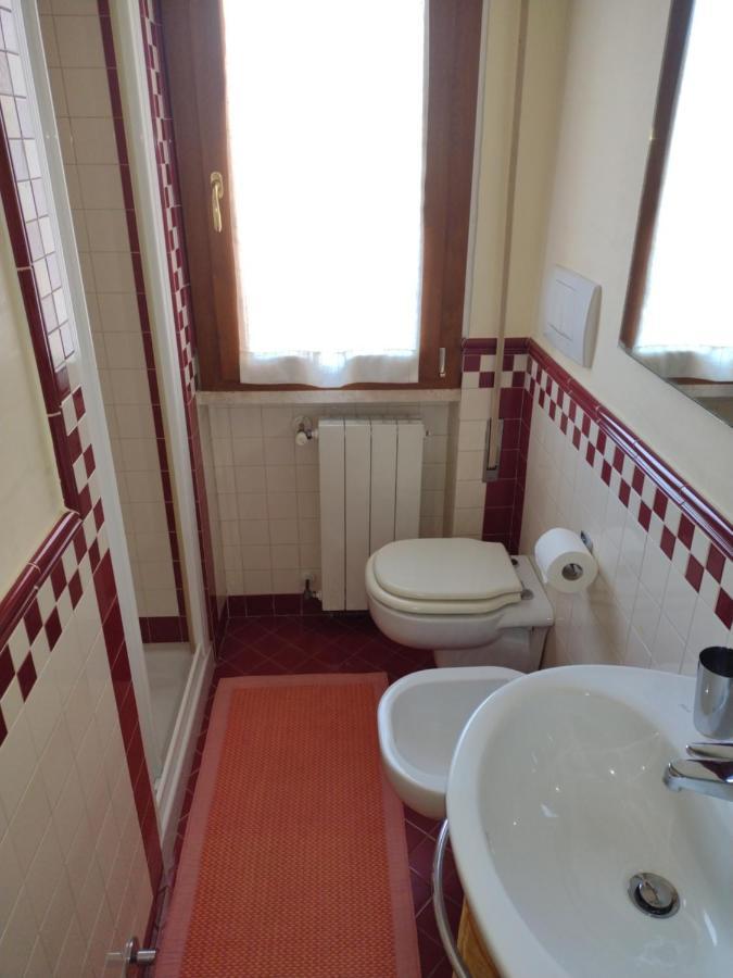 Mazzini Affittacamere Viareggio Exterior foto